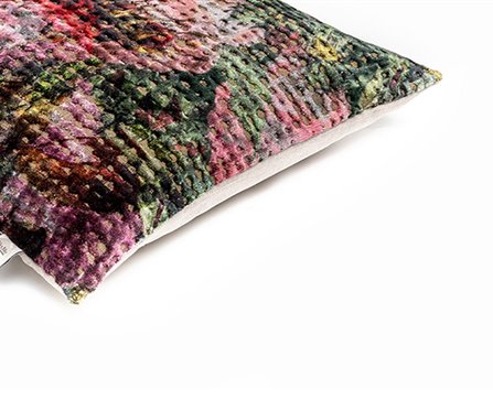 Mrs.Me home couture - Wonderlust cushion cover Bloom Lilac Green detail